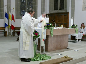 Lumen Christi - Auferstehungsmesse in St. Crescentius (Foto: Karl-Franz Thiede)